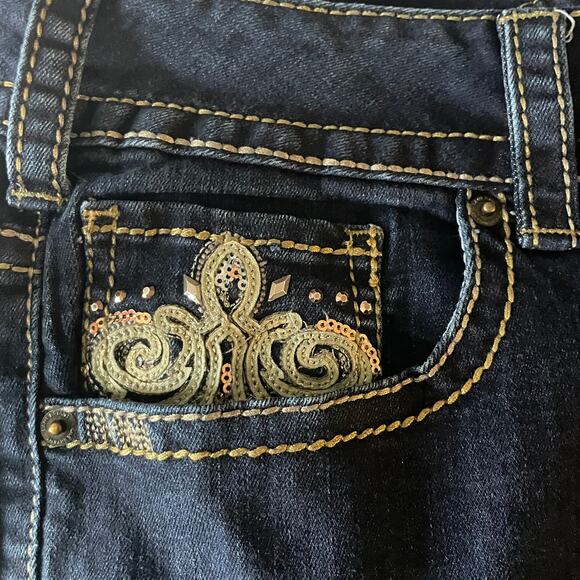 Lane Bryant , Size 22, Blue Denim Jeans with Pocket Design - Picture 4 of 8